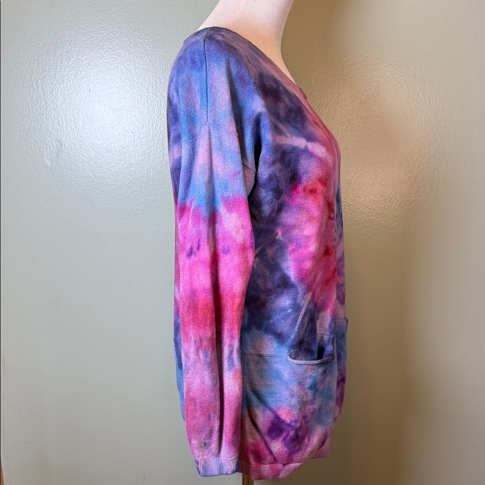 Tie-Dye Long Sleeve Women's Top - Picture 6 of 8